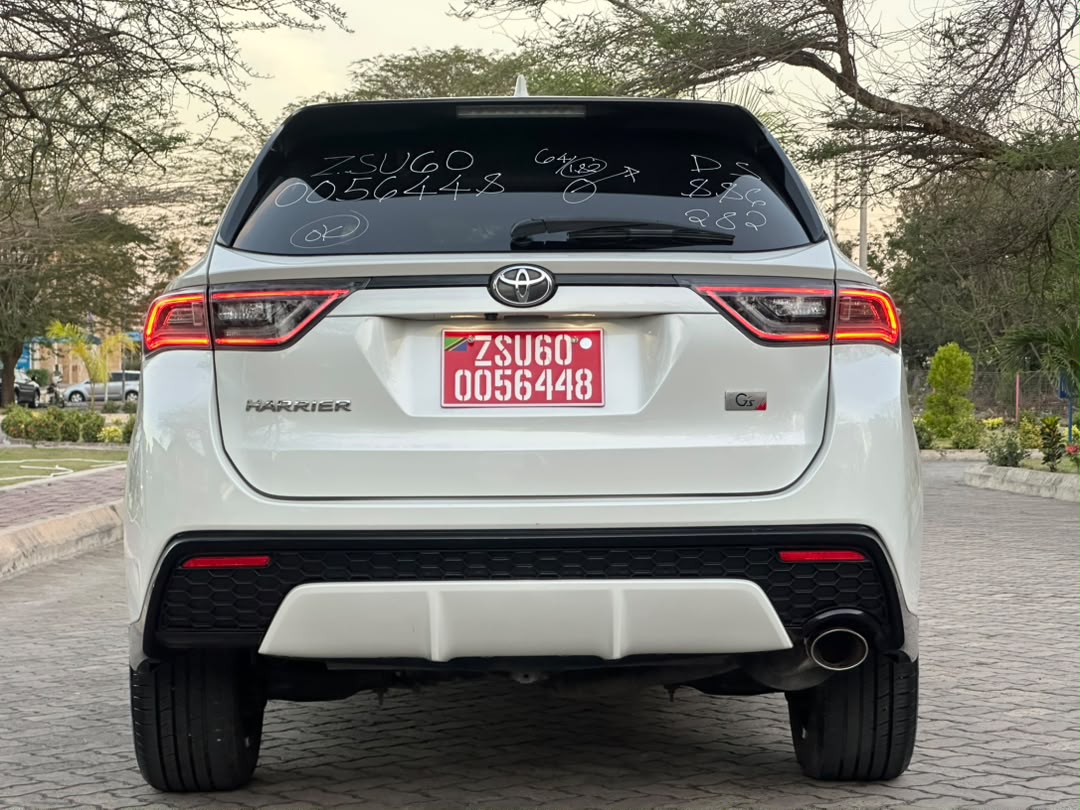 TOYOTA HARRIER thumbnail 9